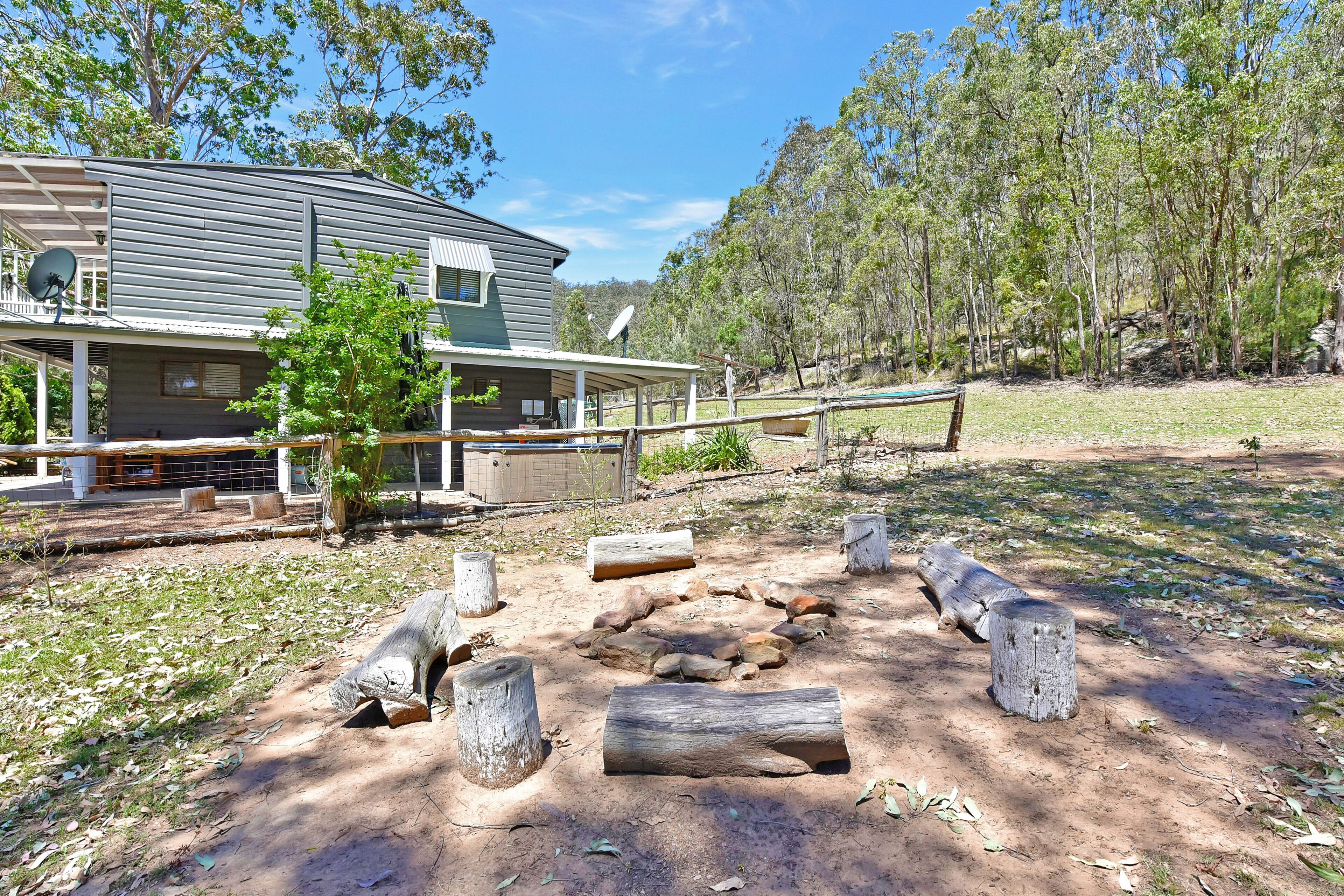 Luxury self-contained homestead and a farm full of beauty and adventure — image 23