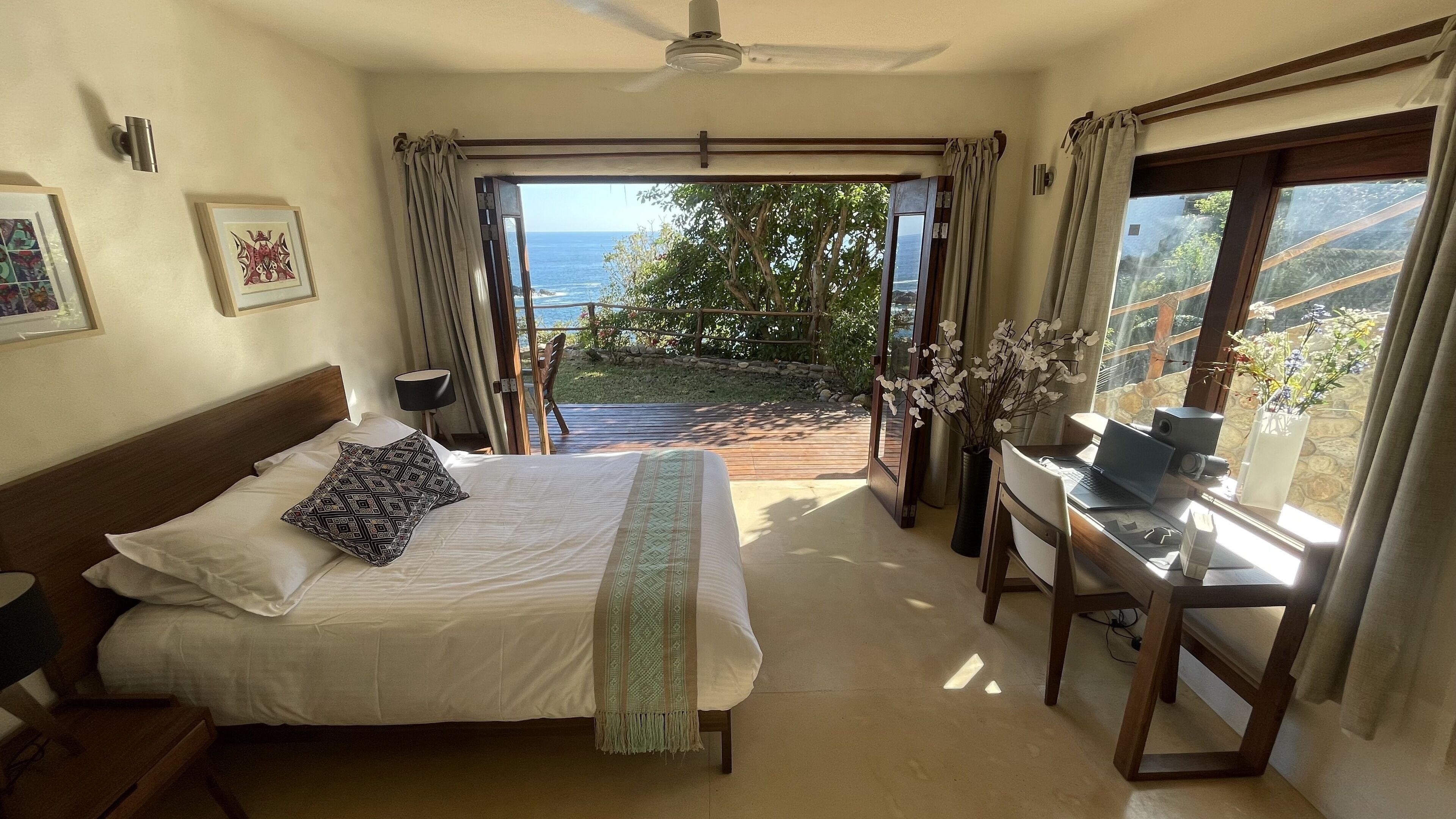 A piece of Paradise in the Pacific Ocean