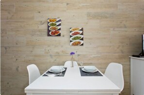 Dining - Apartment In the Historic Heart of Porto (Porto)