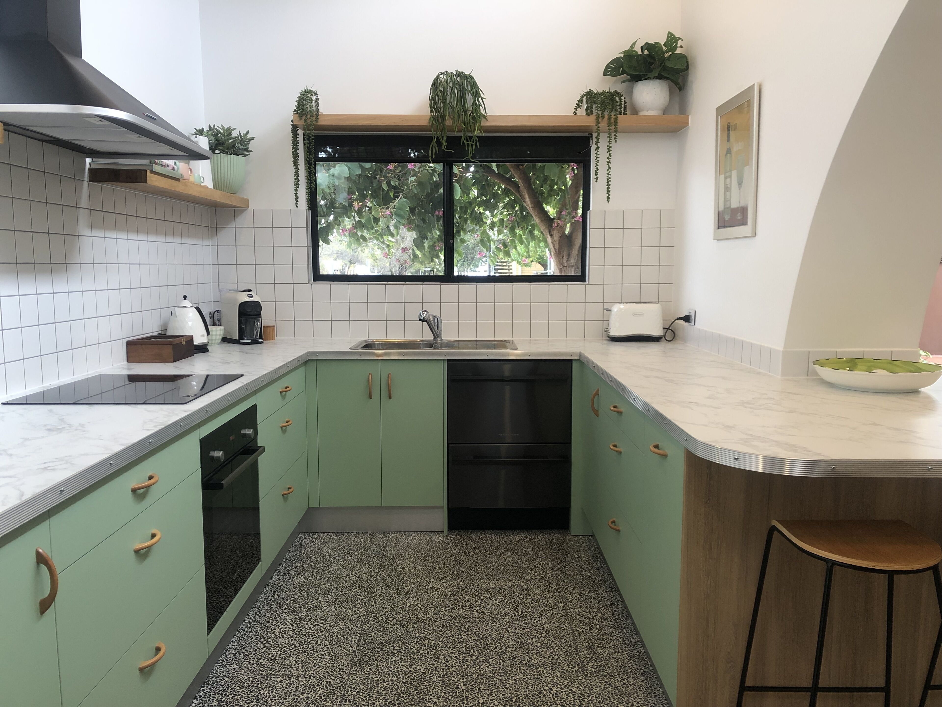 Cosmopolitan Norwood - City convenience — image 10