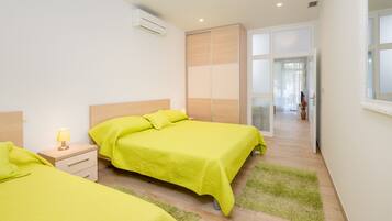 1 habitación y caja de seguridad en la habitación