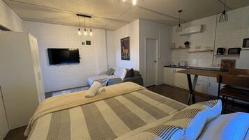 1 bedroom, iron/ironing board, free WiFi, bed sheets