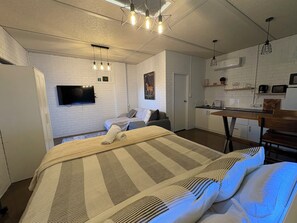1 bedroom, iron/ironing board, free WiFi, bed sheets