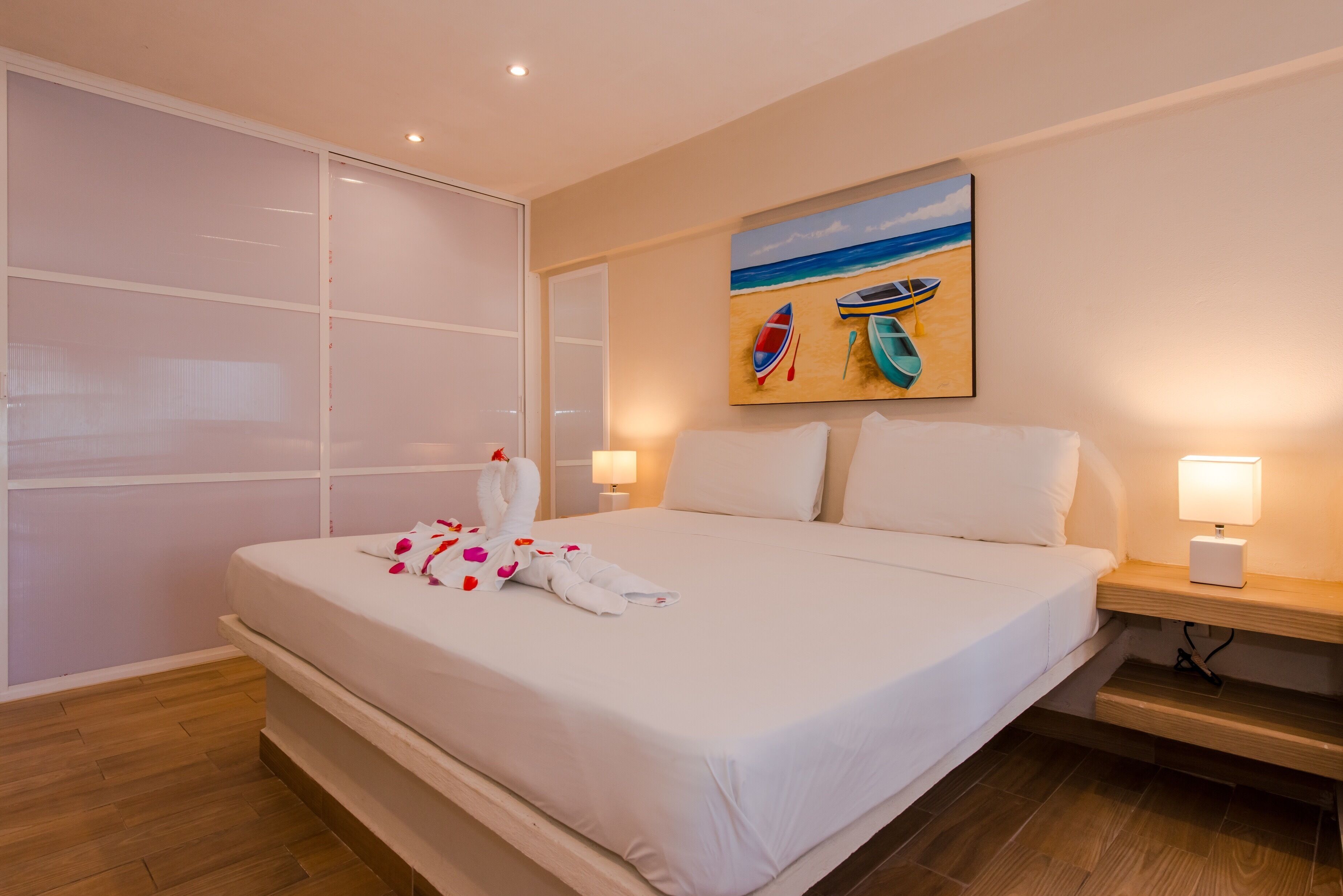 Studio Vacation Rental at 5mn from Mamitas Beach, new, wifi, cable, beautiful