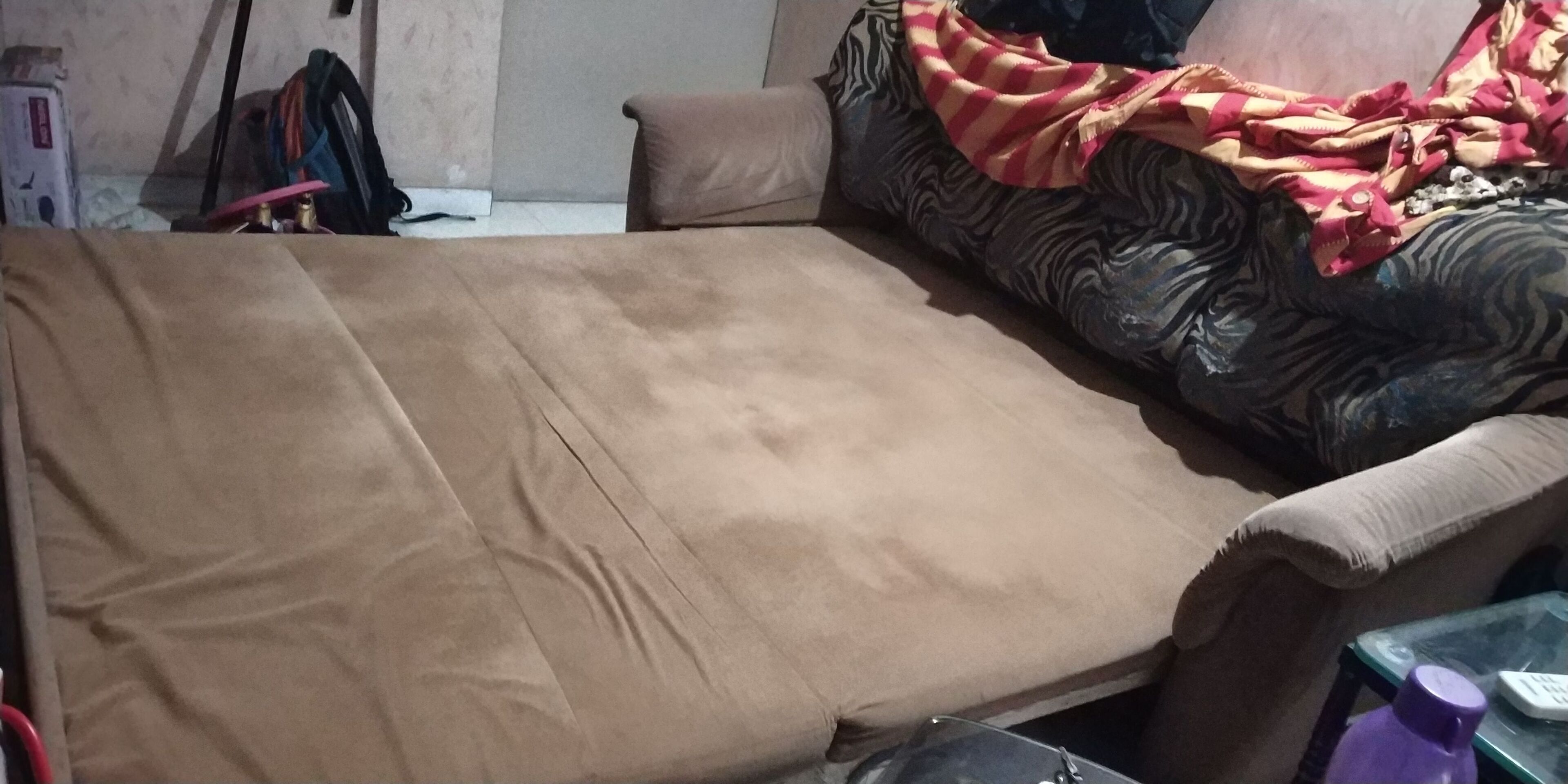 Air conditioned, fully furnished 1RK, ideal for 2-3 persons.