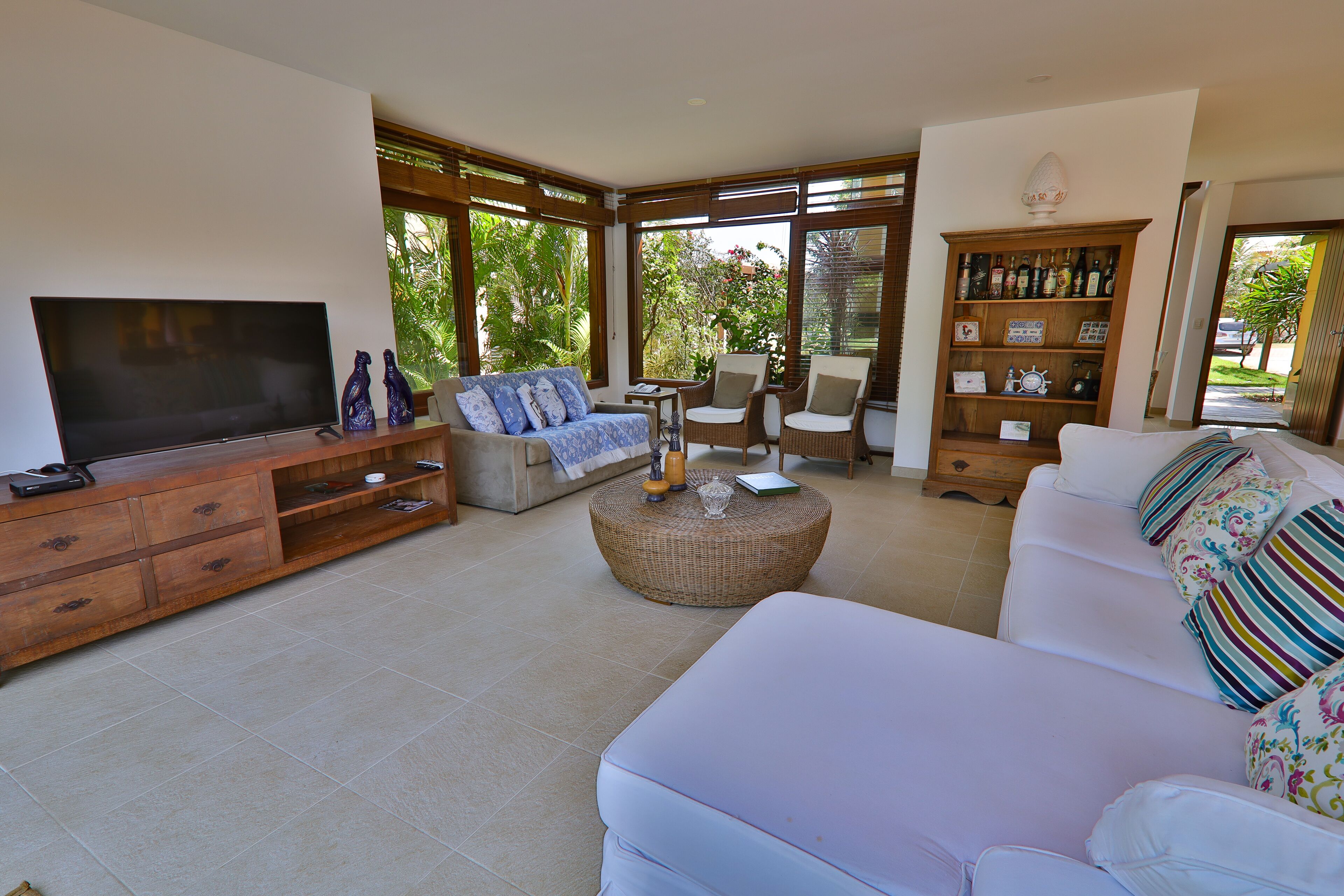 luxury house with pool, private beach, lots of nature and leisure