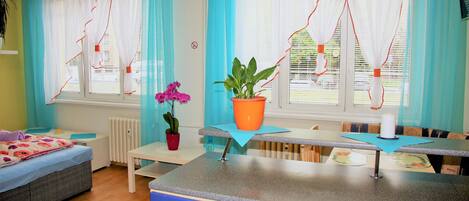 1 habitación, internet, ropa de cama y acceso para silla de ruedas