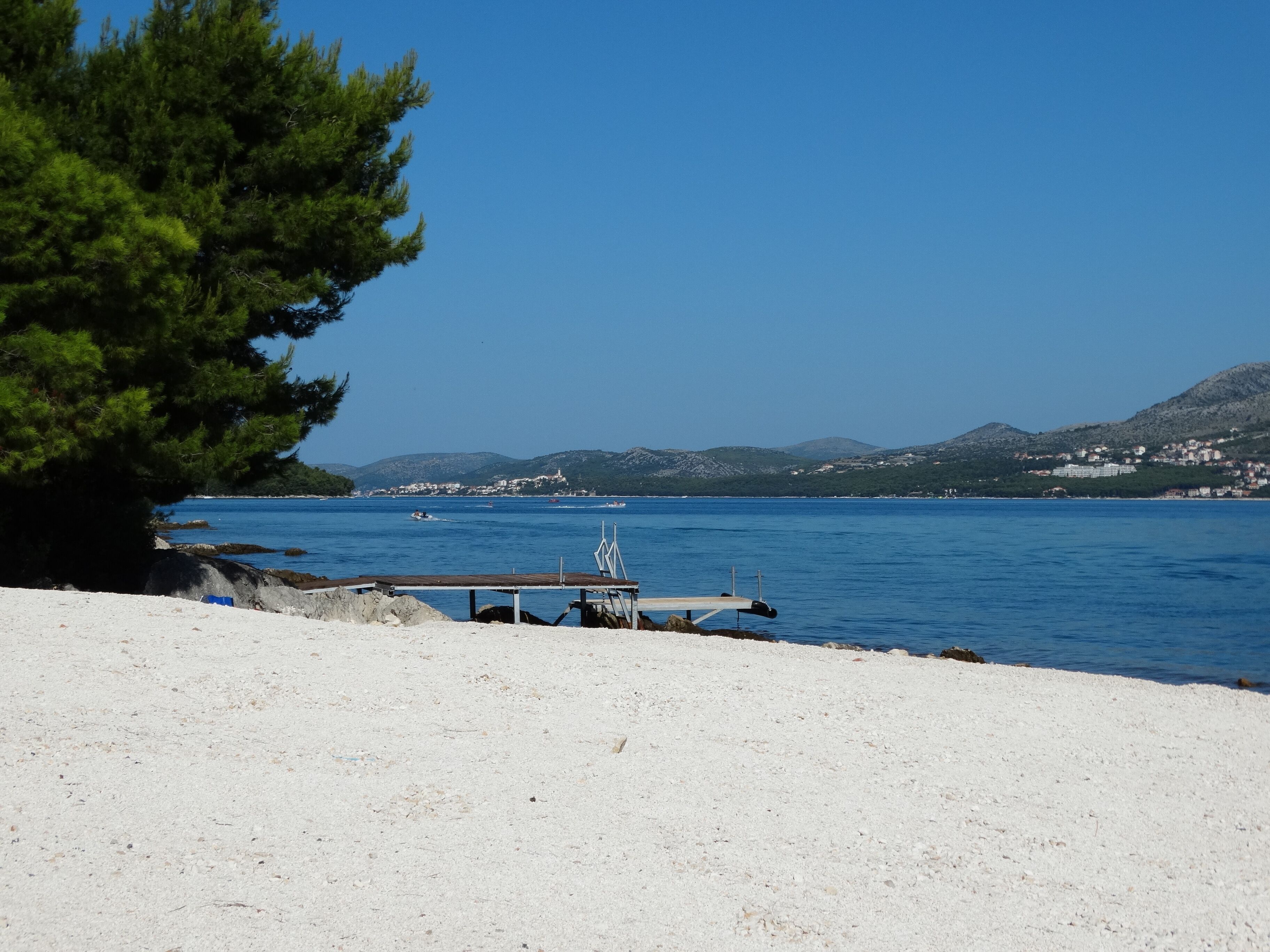 Sun-loungers, beach towels