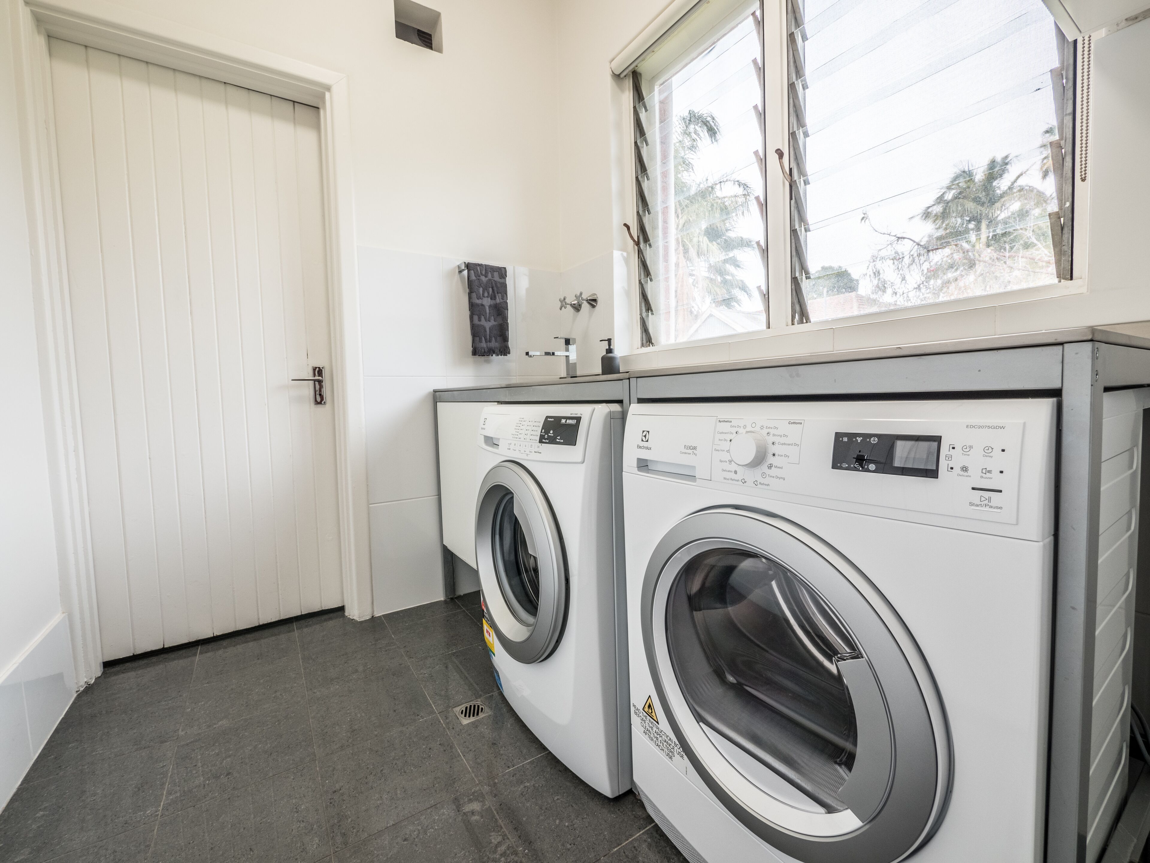  Millswood Manor  - Character Home — image 3