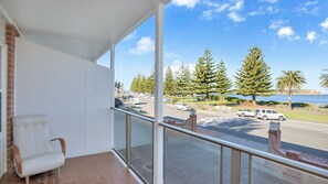 Property grounds - Beautiful Beach Front Townhouse (Victor Harbor)