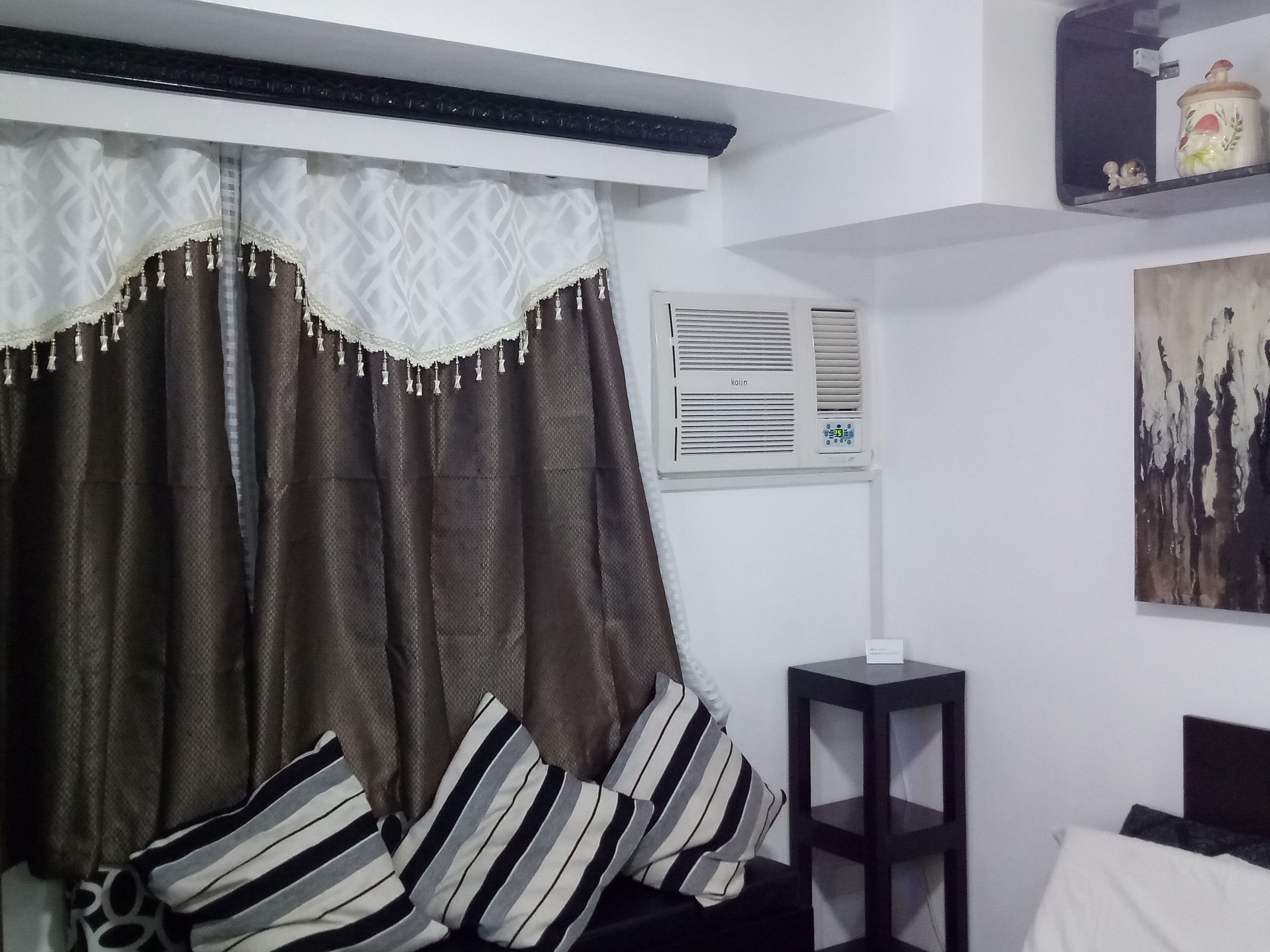 Cozy and elegant studio suites at the heart of the city