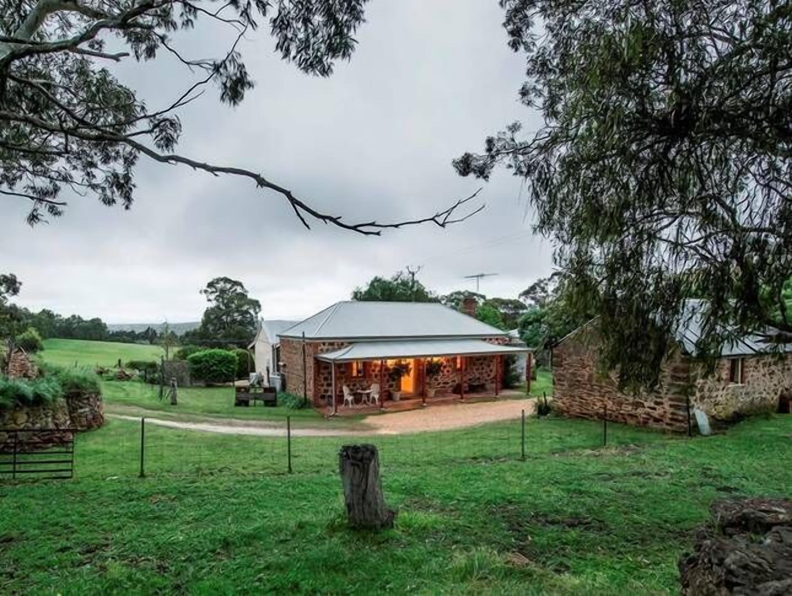 Enerby Farm Cottage - located at Cockatoo Valley — image 7