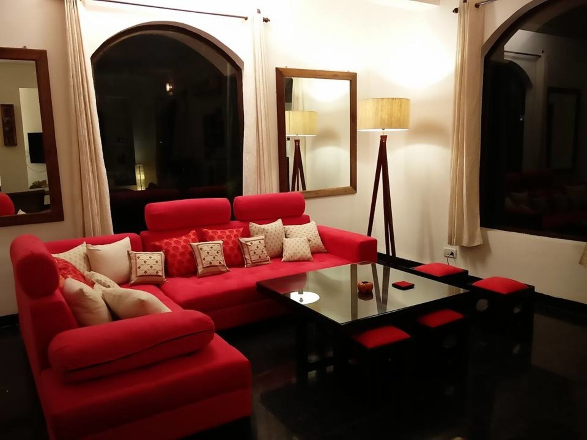 THE MANDREM HOUSE. Stay.Eat.Drink.Merry.