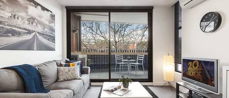 Televisión y oficina