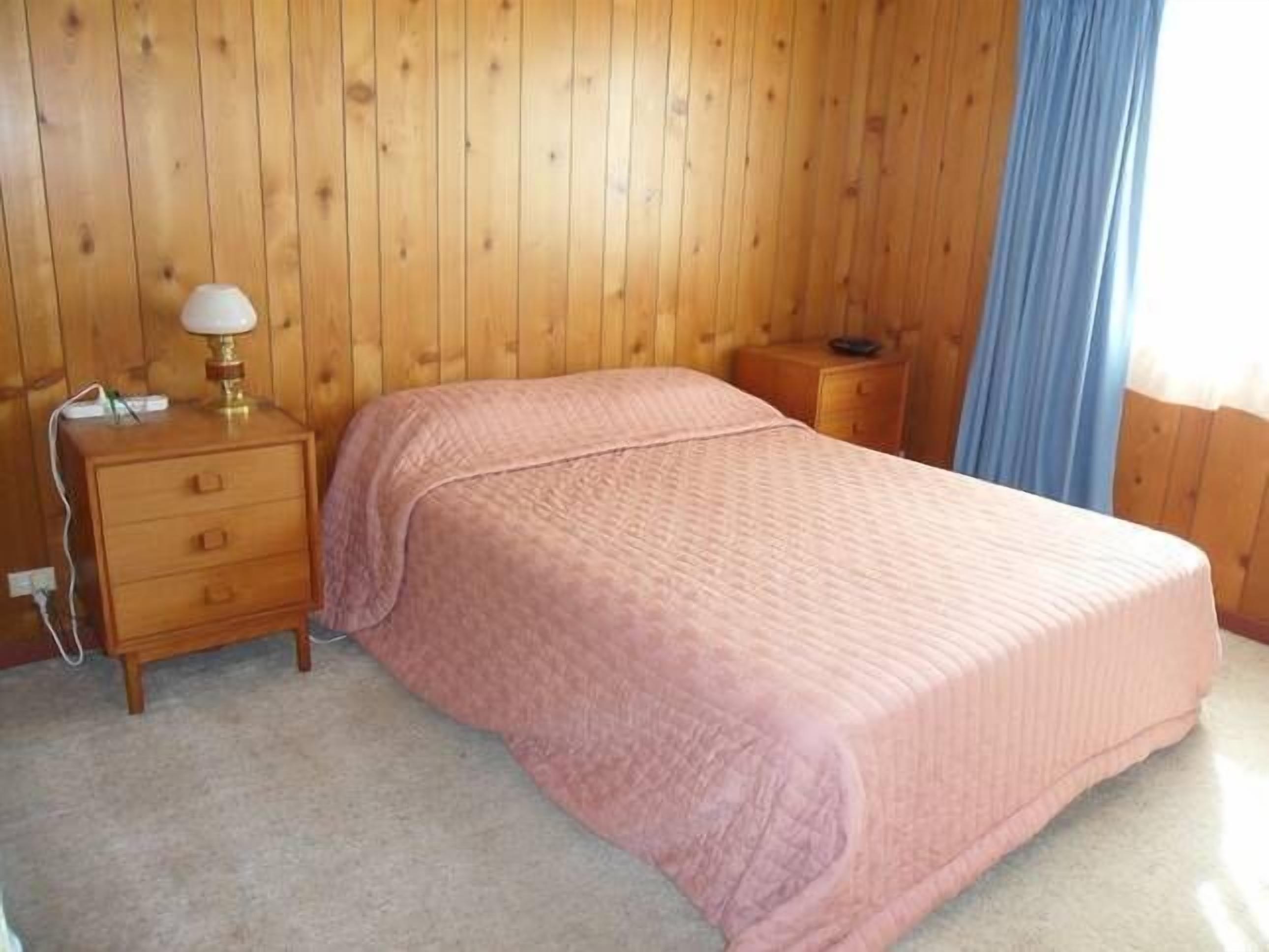 Pindari on Lake Eucumbene — image 8