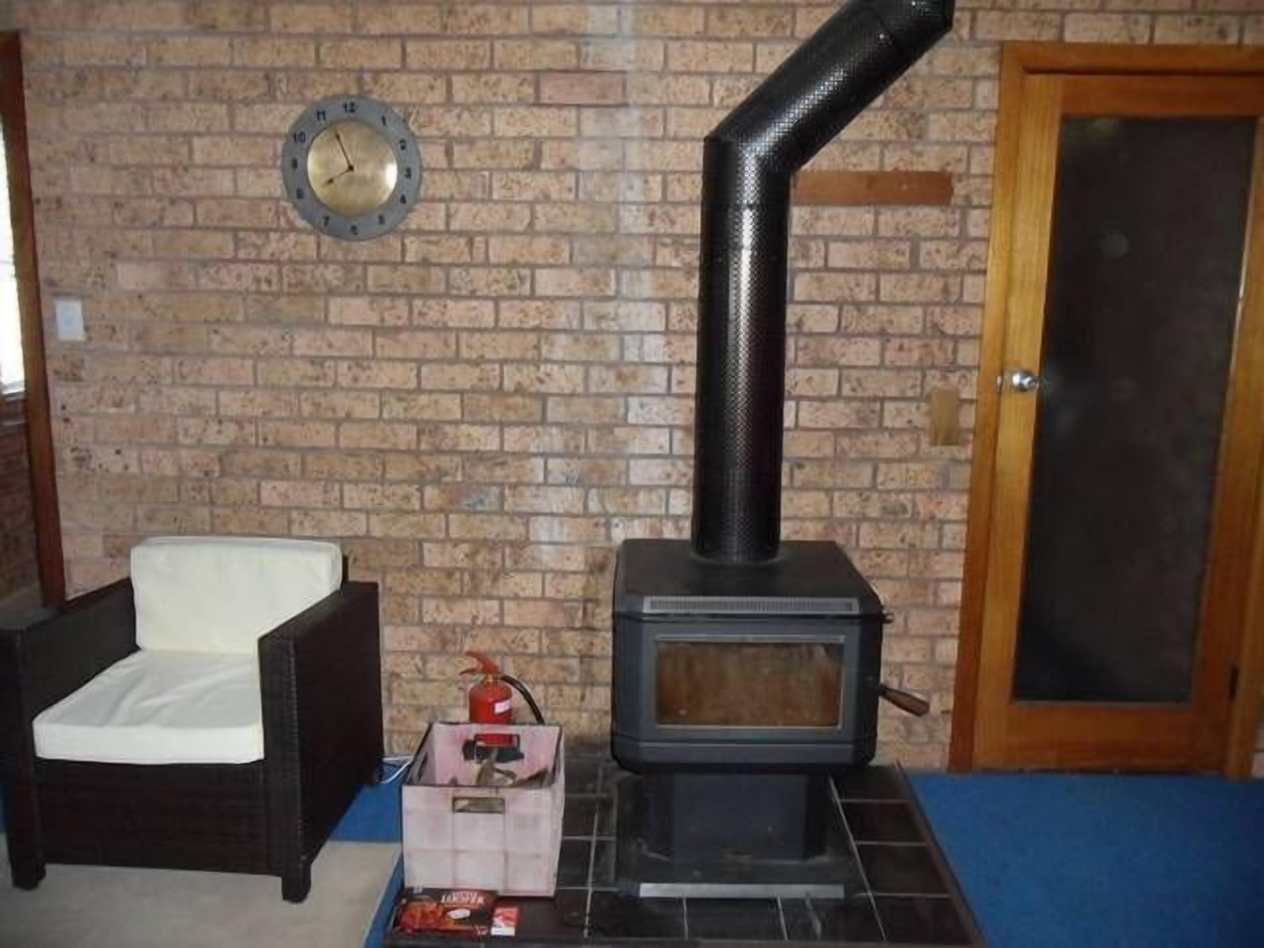 Pindari on Lake Eucumbene — image 10