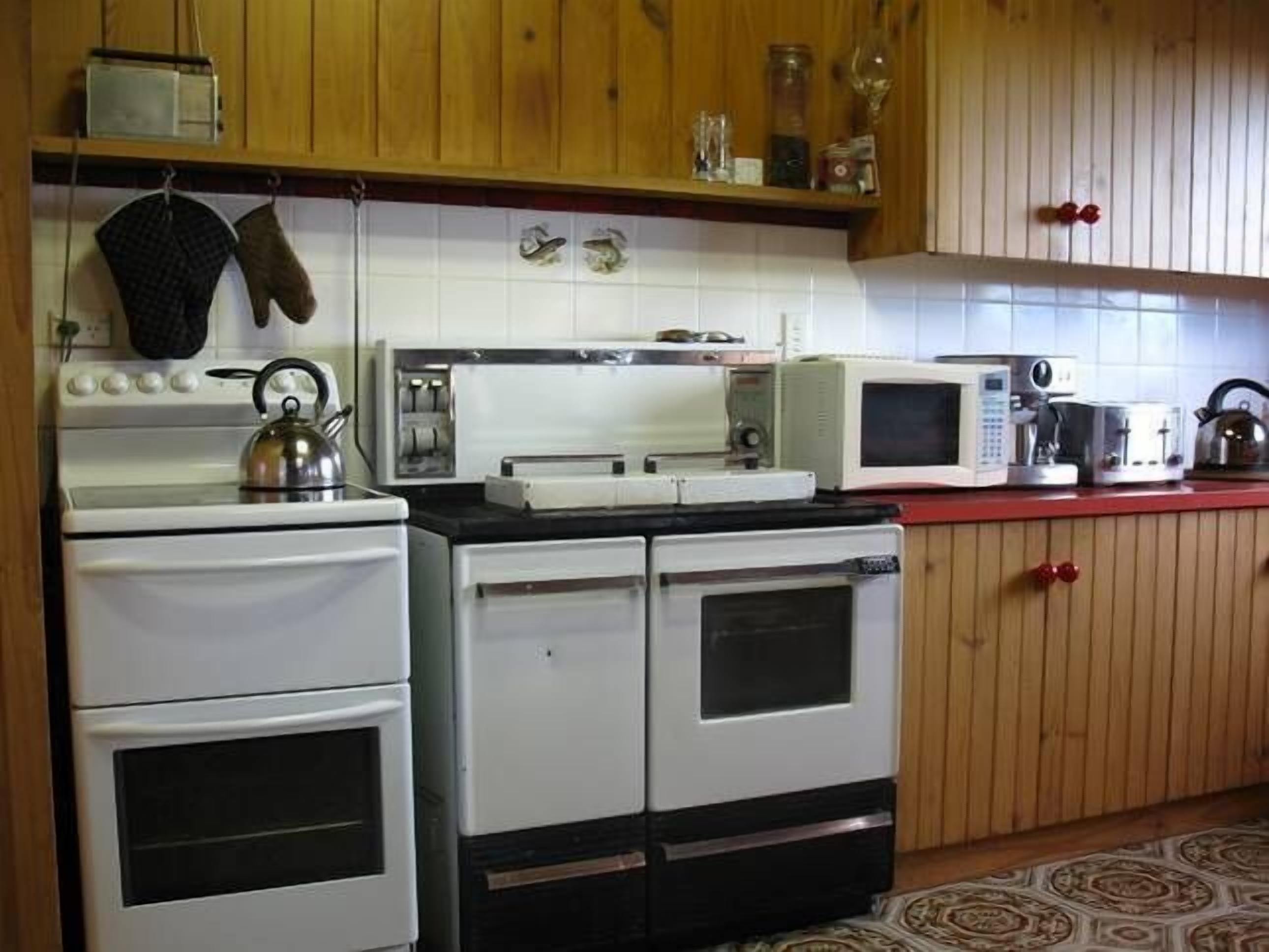 Pindari on Lake Eucumbene — image 6