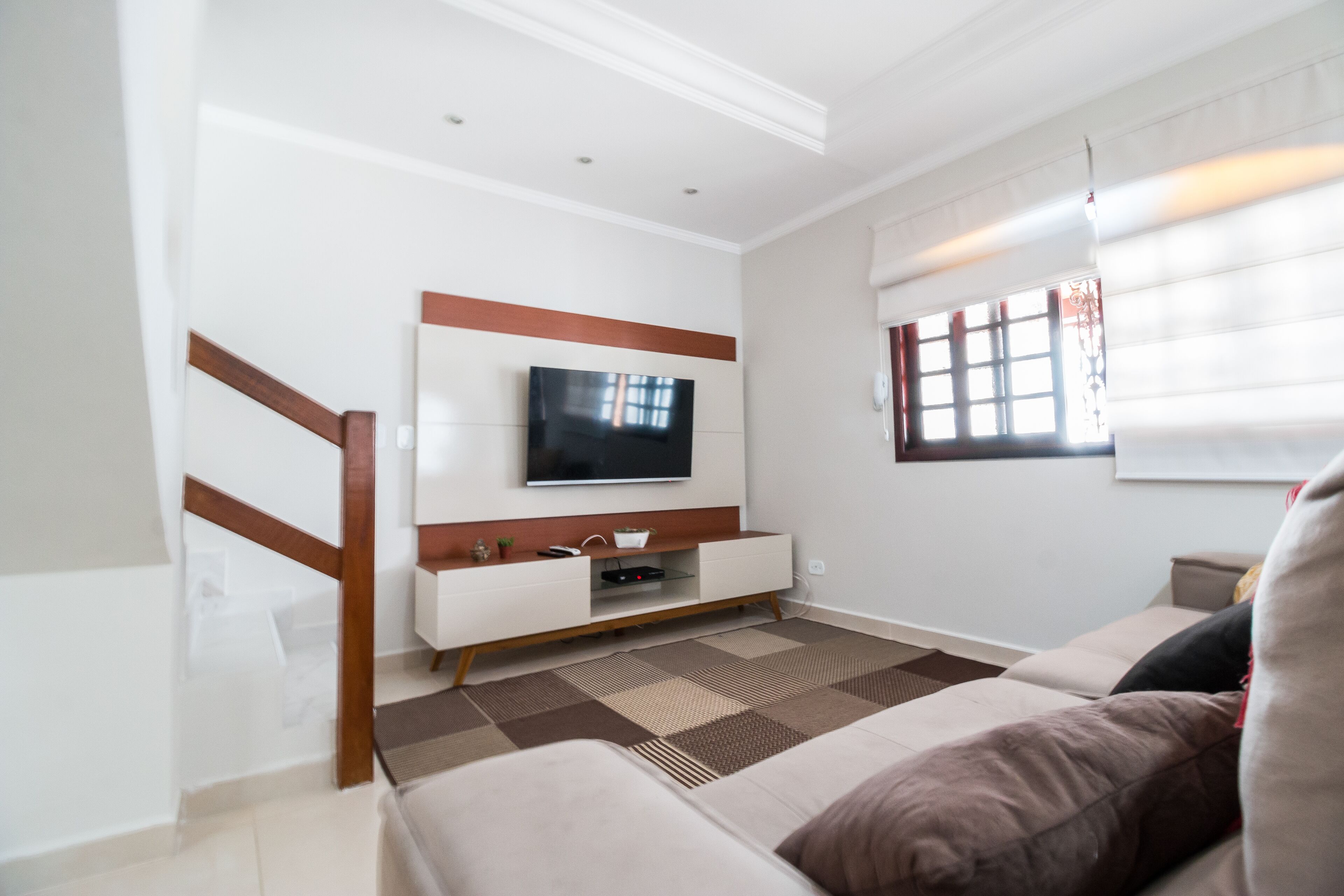 Best location in Caraguá with pool - 5 bedrooms - Up to 20 people