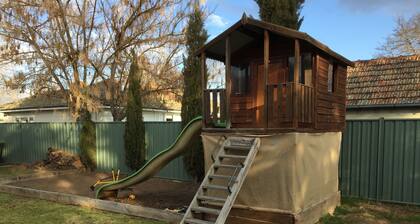 Ashfield House High Country Escape. Mansfield, Mt Buller & Lake Eildon