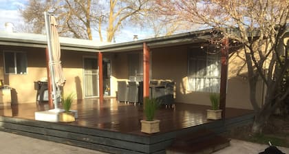 Ashfield House High Country Escape. Mansfield, Mt Buller & Lake Eildon