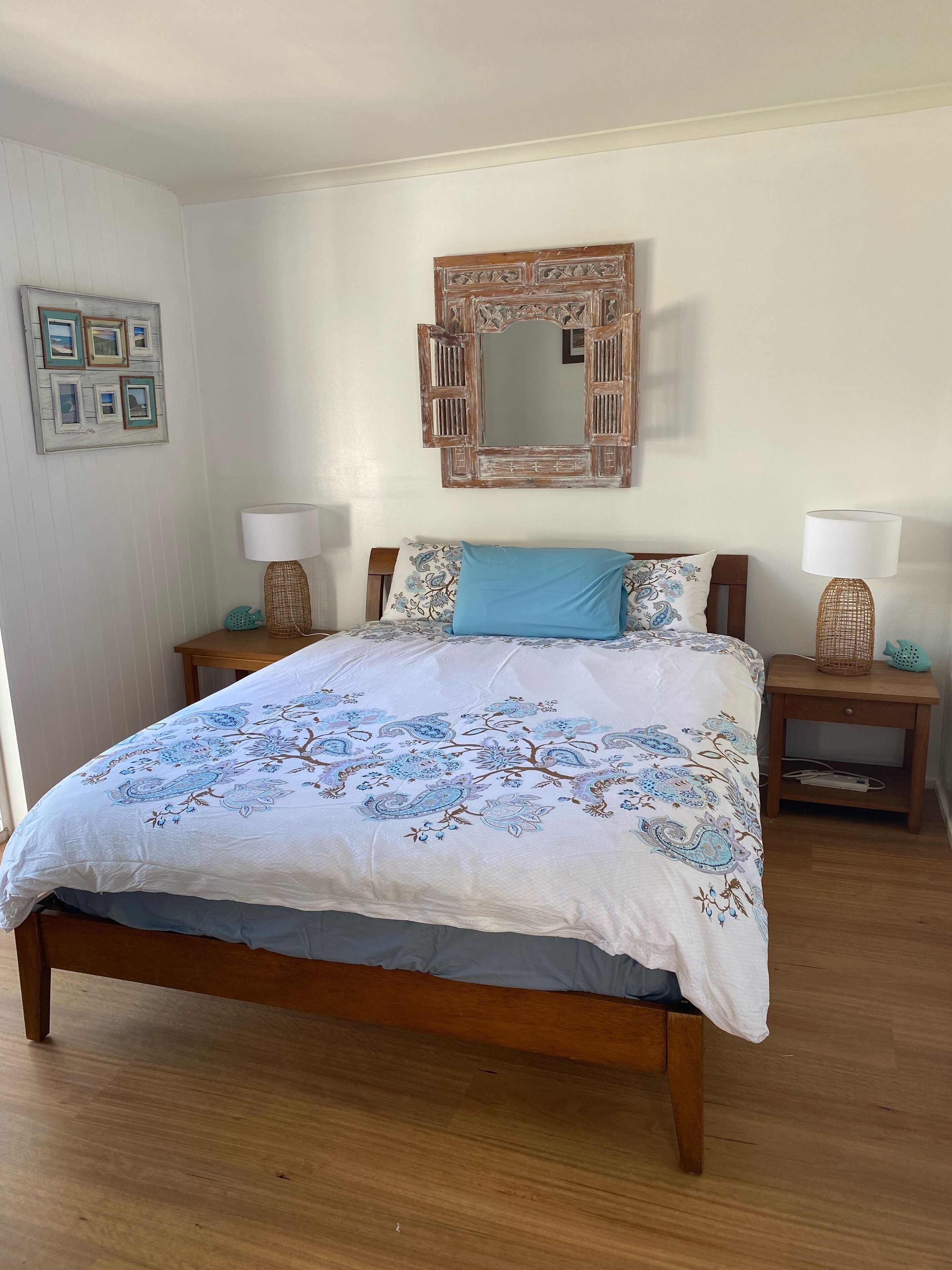 Beach House Easy walk to Beach