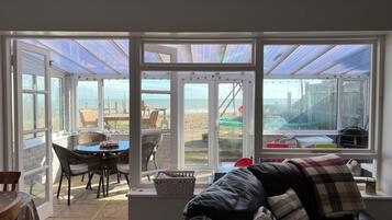 TV connectée, cheminée, Netflix, services de streaming