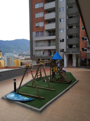 Children's area - Near "EL POBLADO" NEW 3 BEDROOM APT. Modern TURCO-JACUZZI &POOLS (Sabaneta)