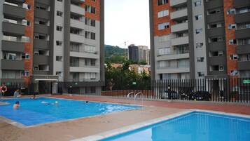 Outdoor pool, a heated pool