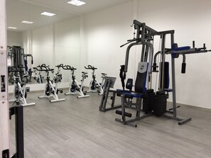 Fitness facility - Near "EL POBLADO" NEW 3 BEDROOM APT. Modern TURCO-JACUZZI &POOLS (Sabaneta)