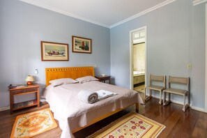 5 bedrooms, travel crib, free WiFi, bed sheets - Cozy refuge in the Serra de Itaipava mountains (Petropolis)