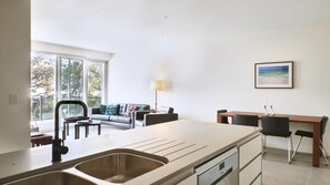 Interior - Tranquility the Beach (Huskisson)