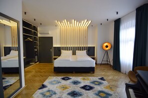 1 bedroom, in-room safe, WiFi, bed sheets