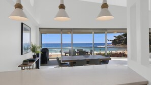 Dining - Beachfront Avoca Beach - Soundwaves 2 (Avoca Beach)