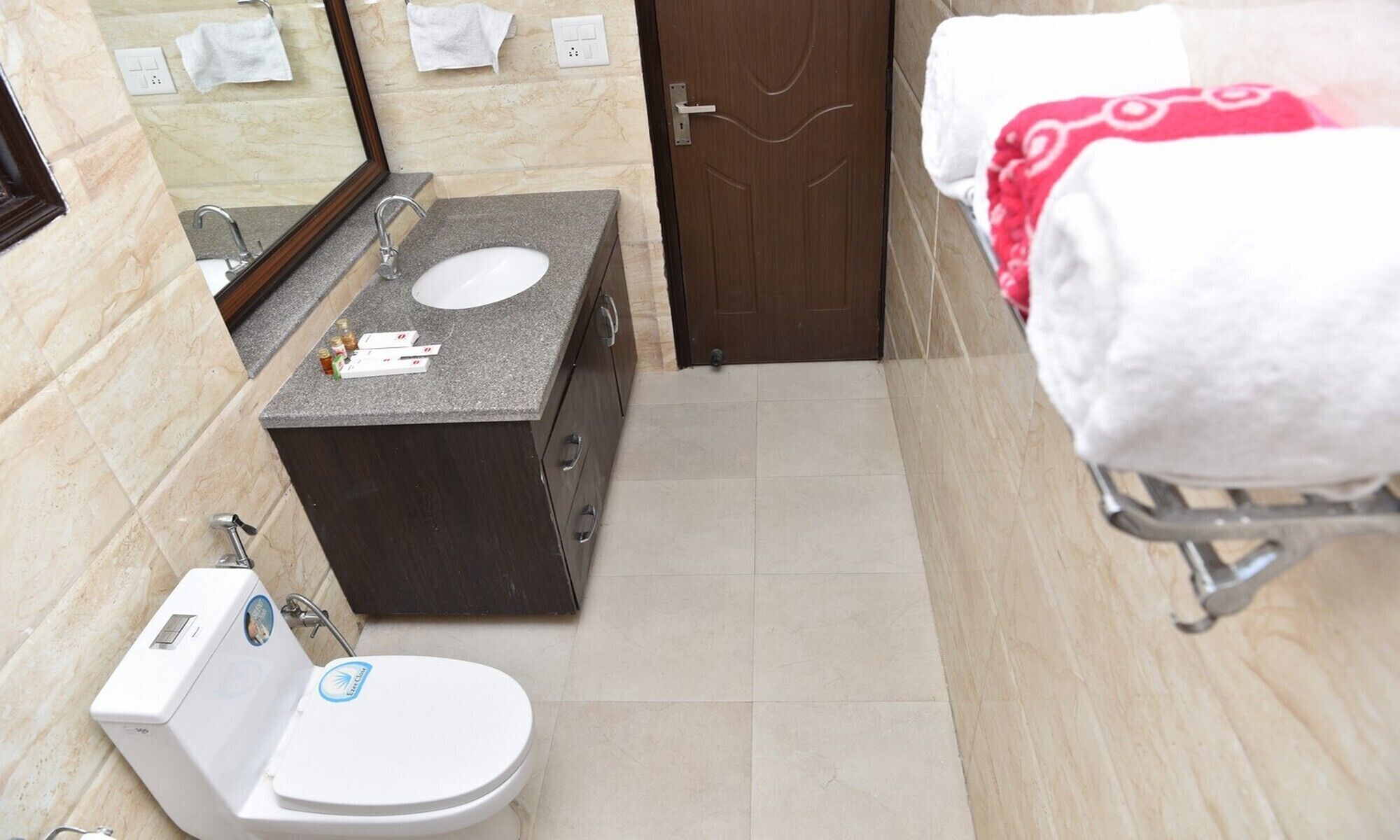 Bed & Breakfast with Balcony Overlooking Mountains