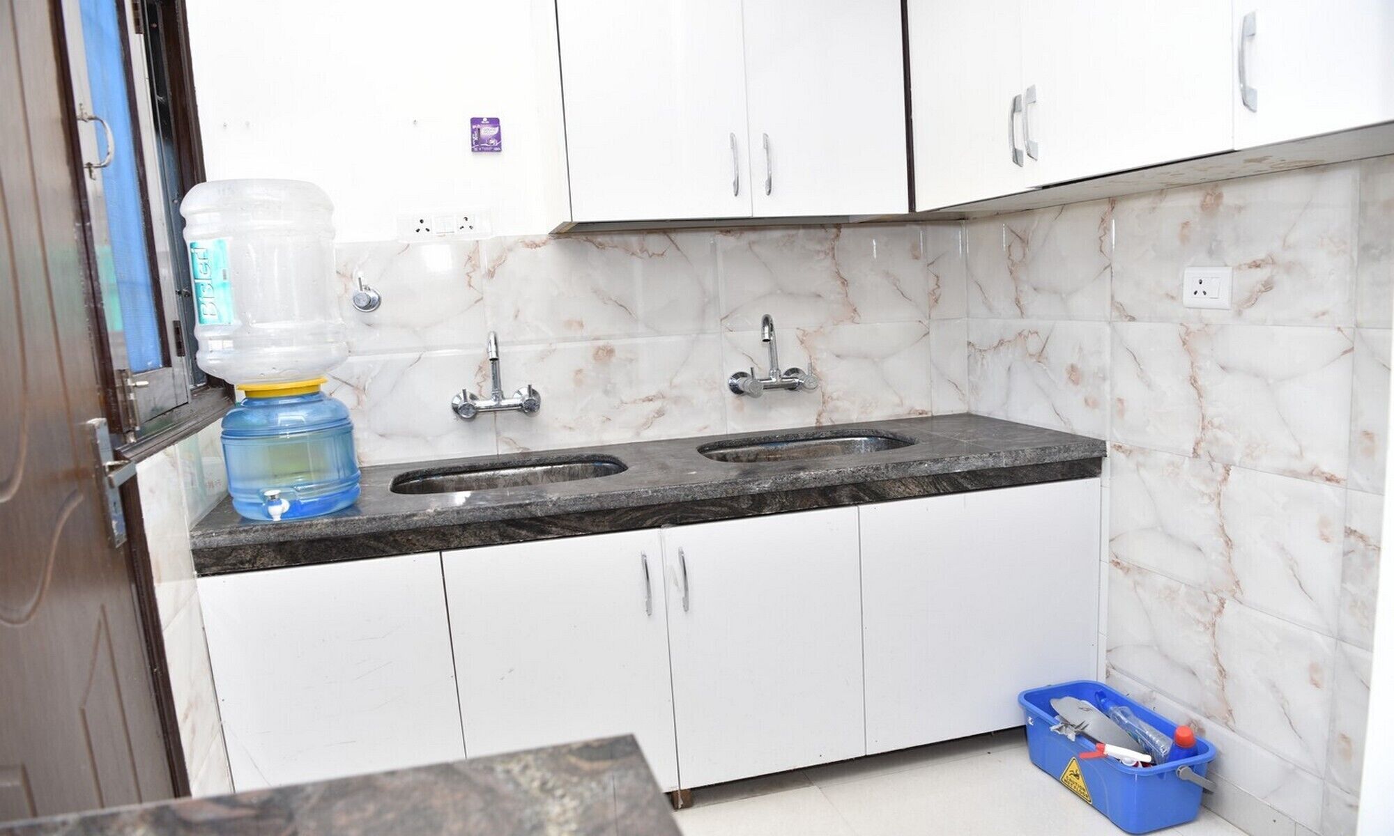 Bed & Breakfast with Balcony Overlooking Mountains