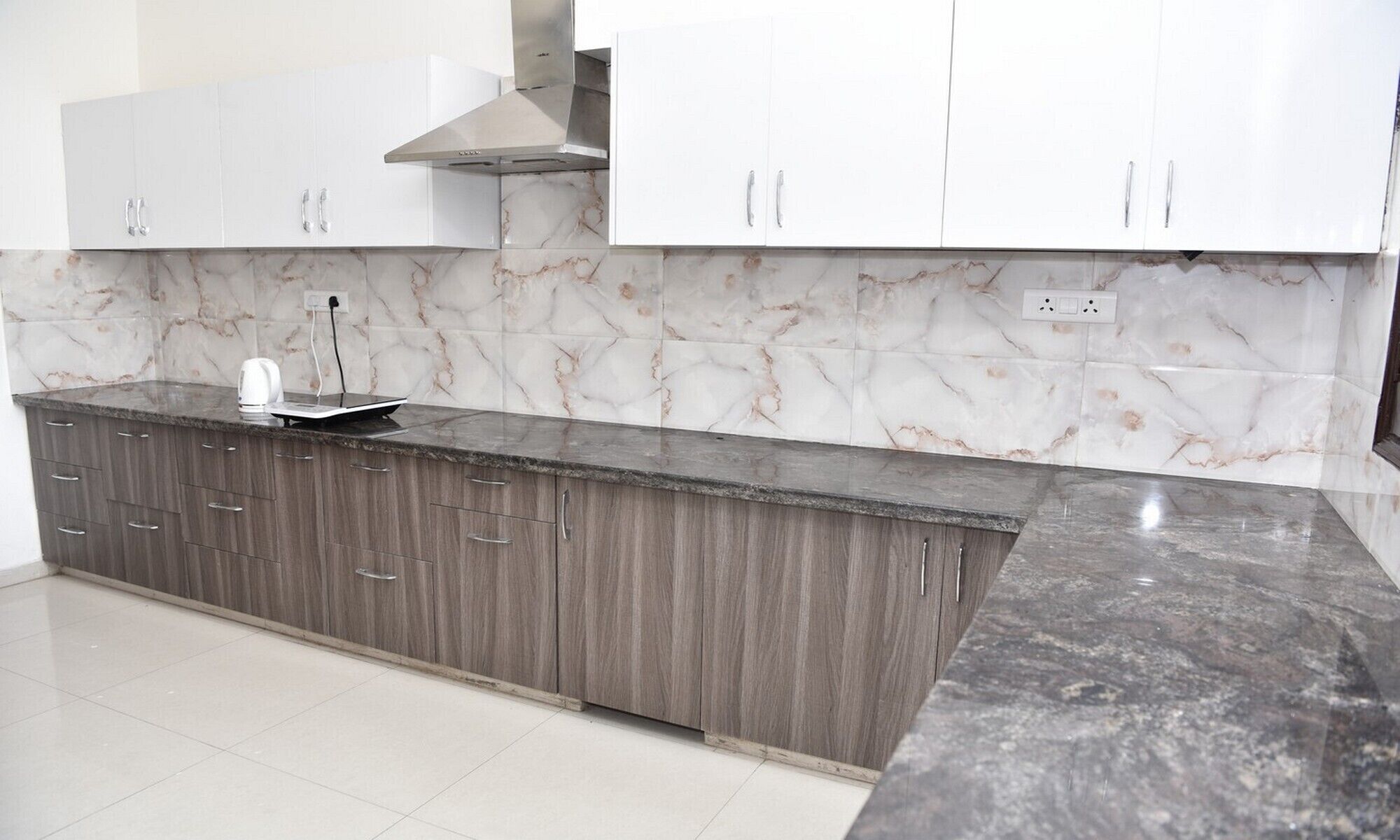 Bed & Breakfast with Balcony Overlooking Mountains