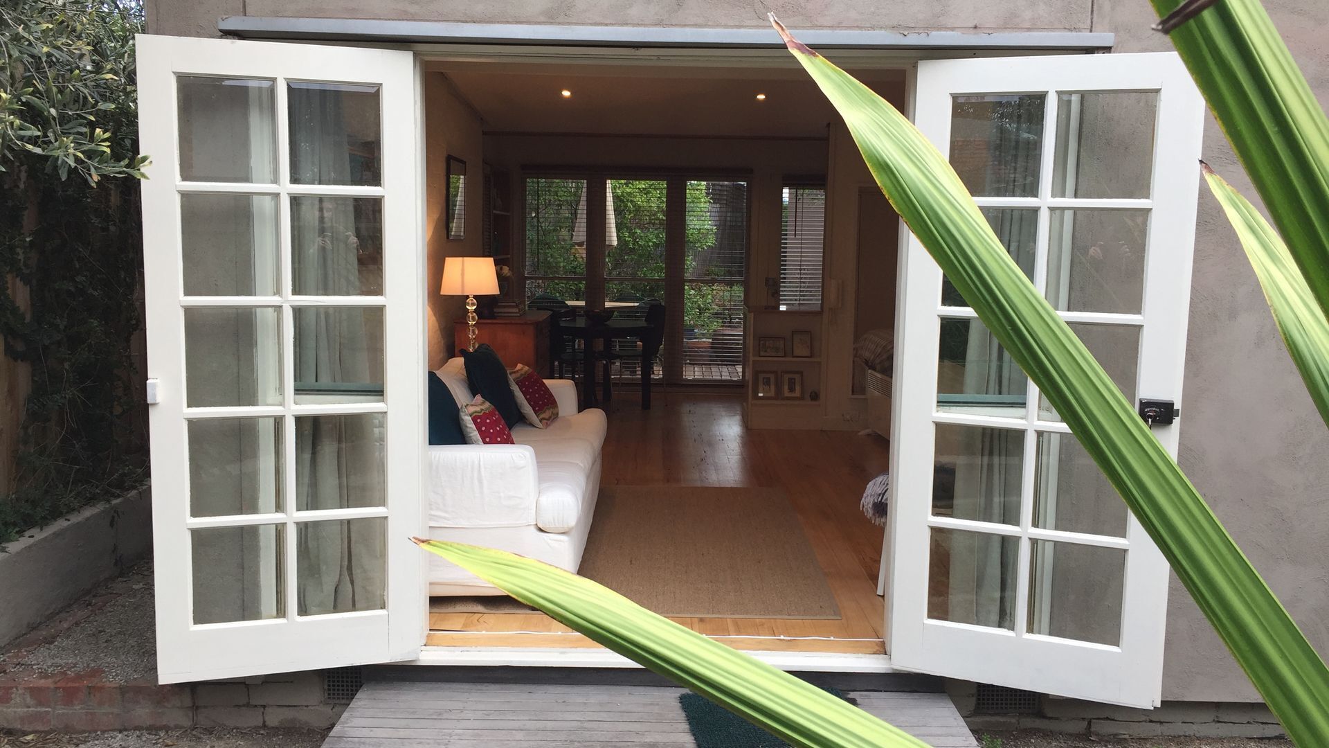 Garden Cottage St Kilda — image 6