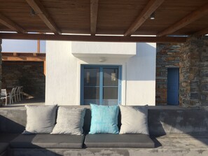 Terrace/patio - Villa Frear I with infinity pool (KYKLADES)