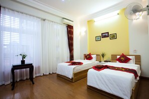 1 bedroom, iron/ironing board, Internet, bed sheets