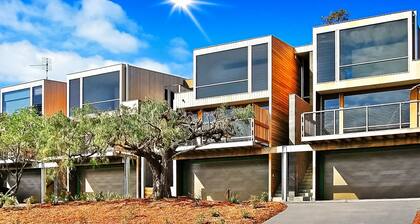 Long Point Living - Fantastic Water Views
