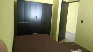 2 bedrooms, iron/ironing board, free WiFi, bed sheets - House in Villas Morelos 5 min from the beach / (Villas Morelos I)