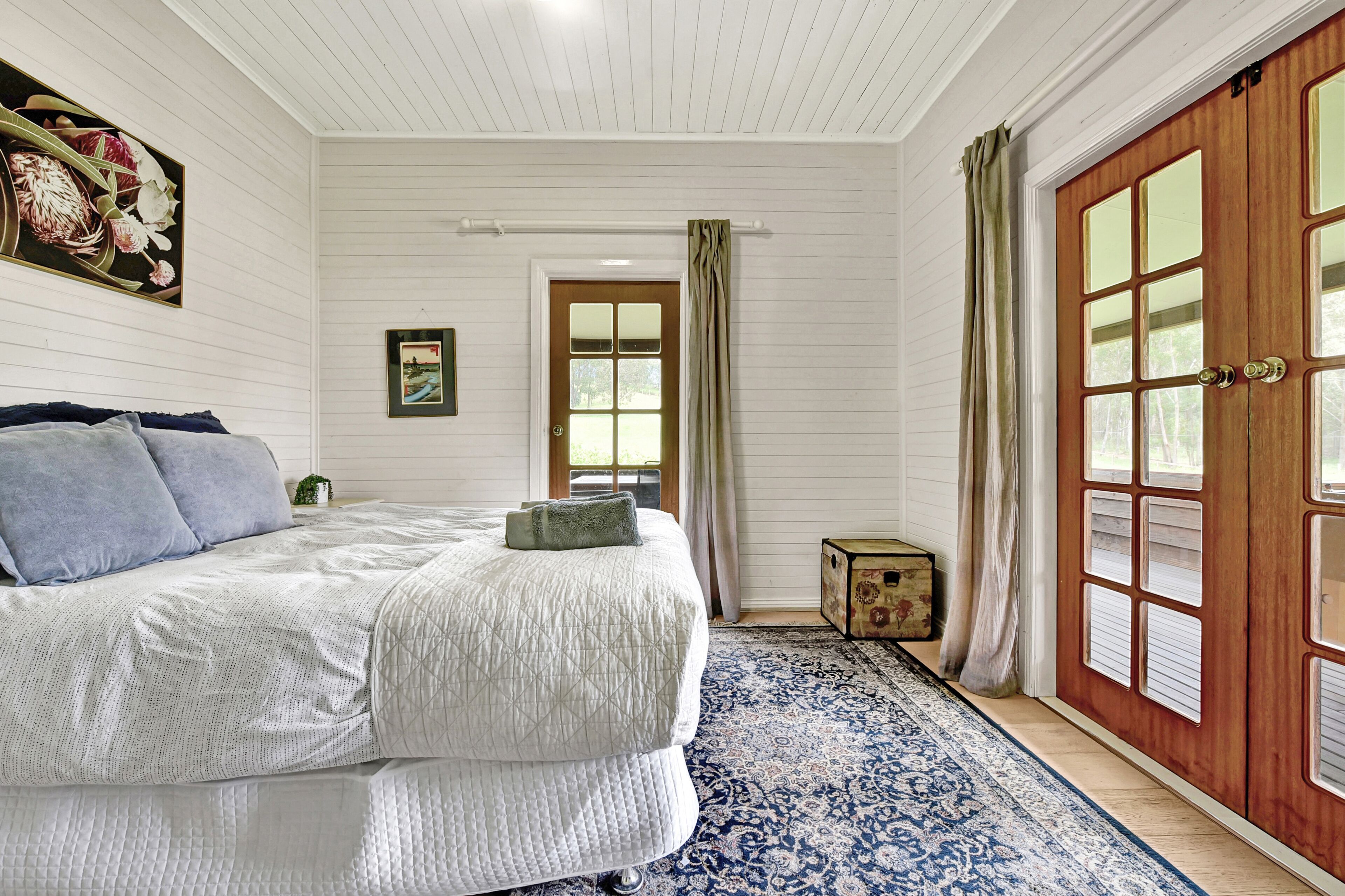 4 bedrooms, iron/ironing board, travel crib, WiFi