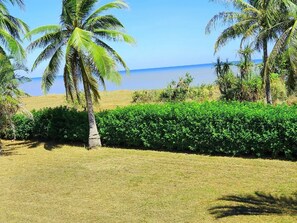 Beach - Kibara Beach House-great getaway, spa on front deck overlooking the water (Dundee Beach)