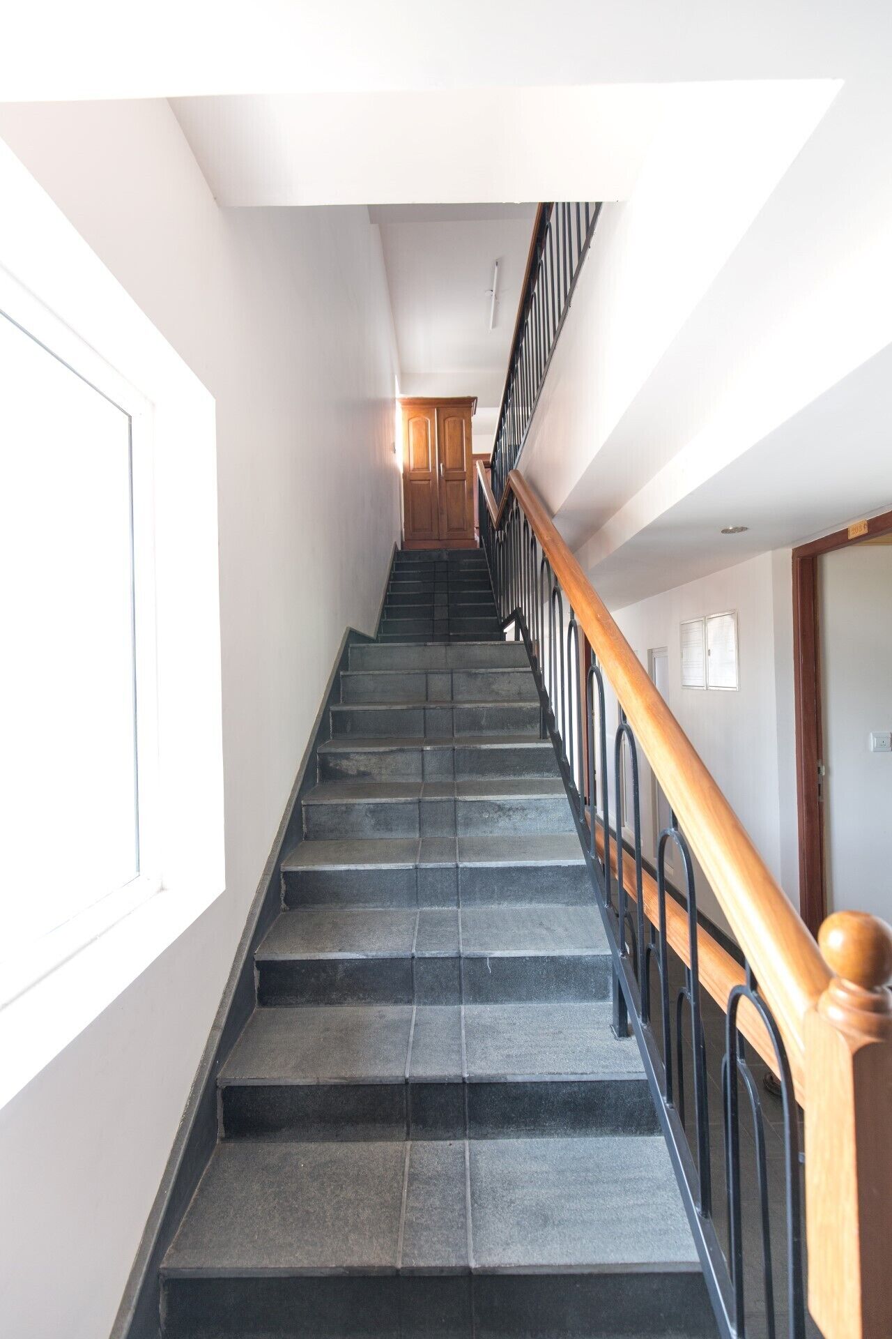 104 DOUBLE ROOM WITH SINGLE COTS