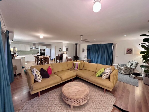 Smart TV, fireplace, DVD player, books