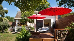 Terrace/patio - Zelman Cottage - Love, Art & Music in Hepburn Springs (HEPBURN SPRINGS)