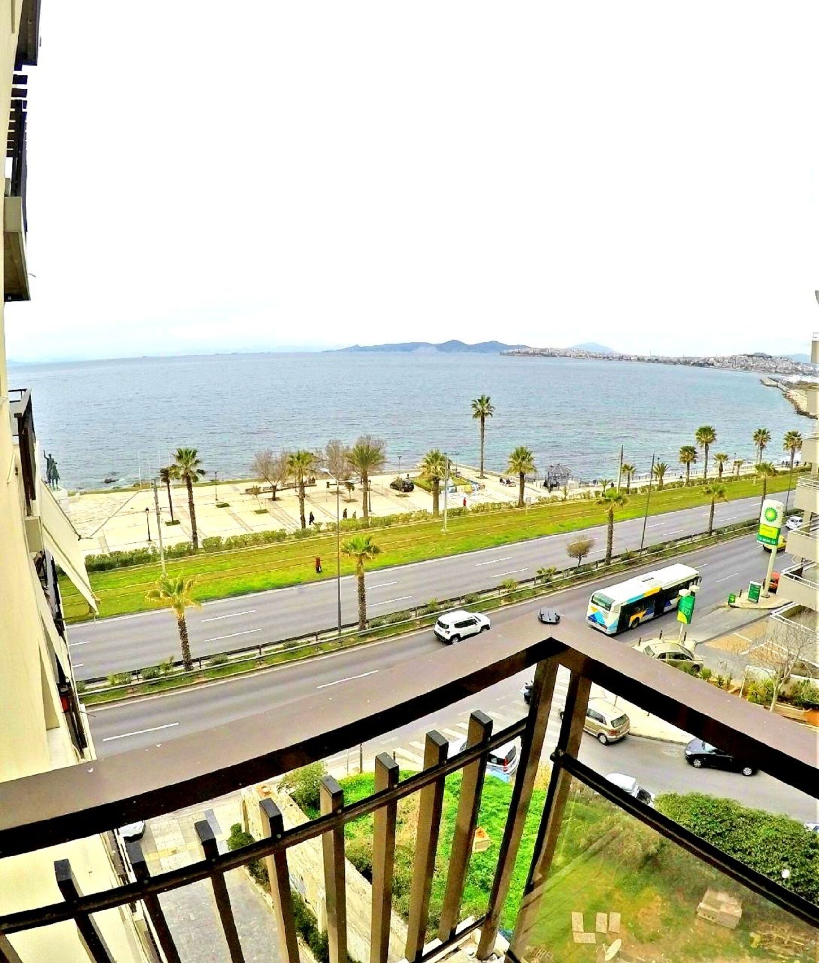 المنطقة المحيطة بالمنشأة