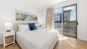 8 chambres, accès au Wi-Fi (inclus), literie fournie