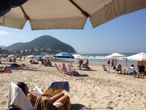 Beach nearby - PERFECT LOCATION FOR HOLIDAYS, HOLIDAYS AND WEEKENDS (Guarujá)