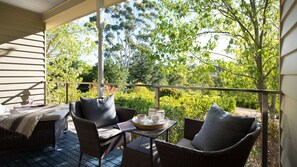 Property grounds - Provence Spa Villa 2 - Hepburn Springs (HEPBURN SPRINGS)